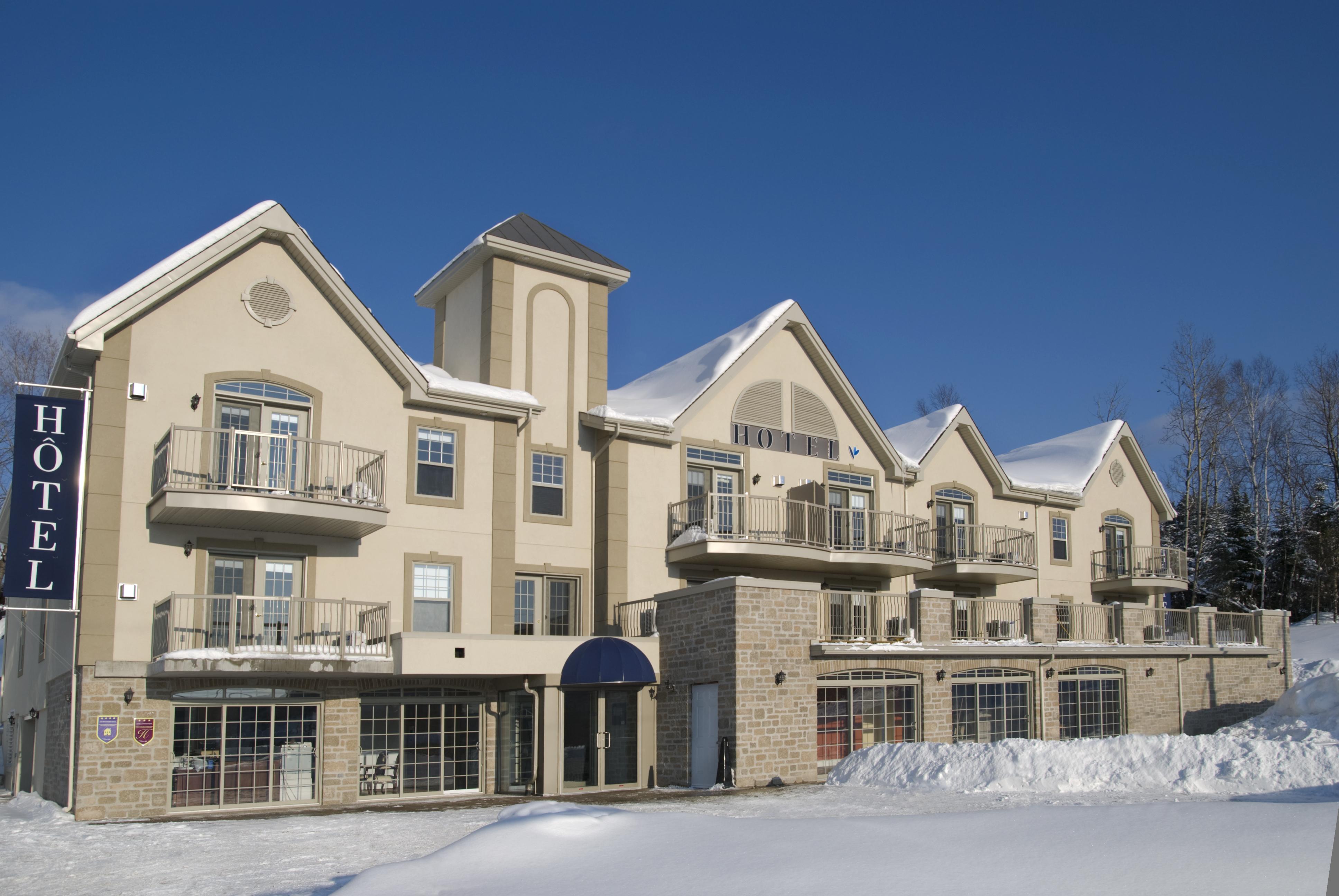 Hotel St-Sauveur Saint-Sauveur Exterior photo